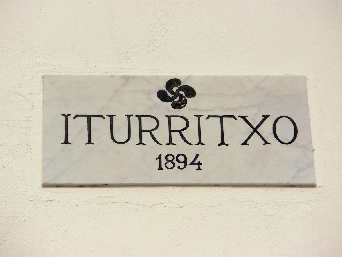 Гостевой дом Iturritxo Landetxea Сан-Себастьян Экстерьер фото